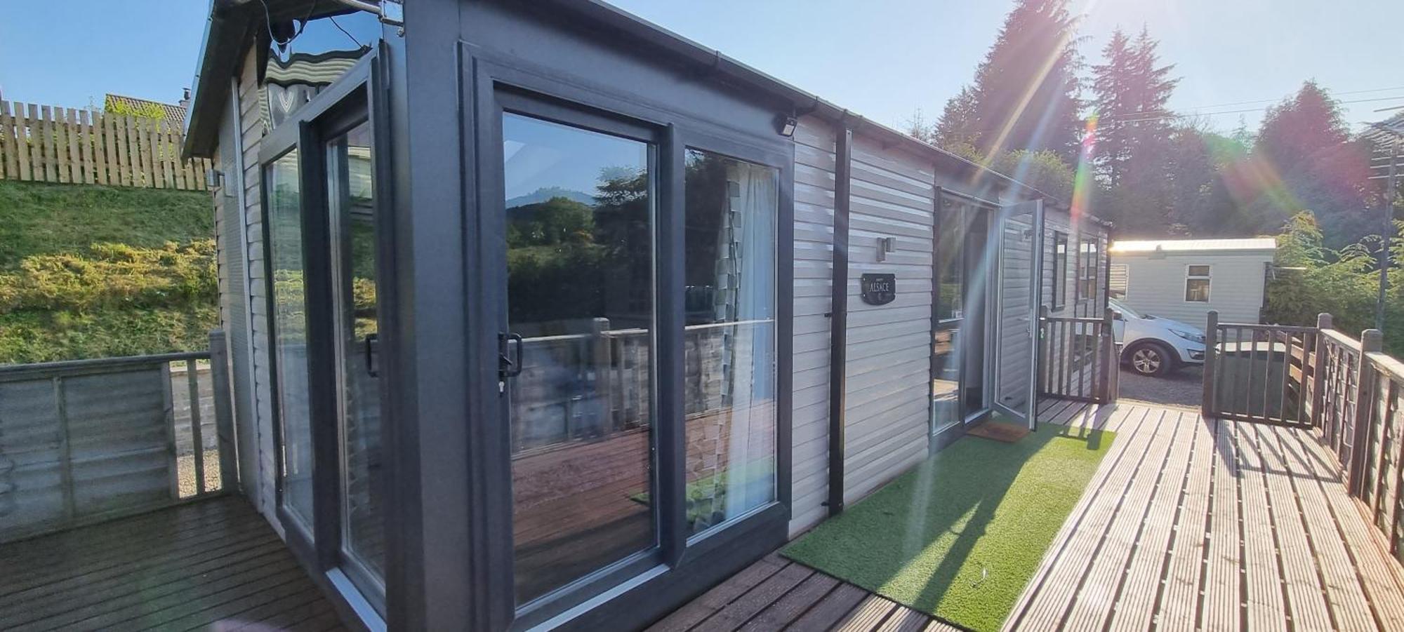Lynton Lodges Evanton Kültér fotó